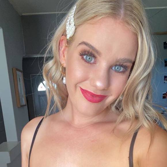 Meet your Posher, Tahnee - Picture 1 of 1